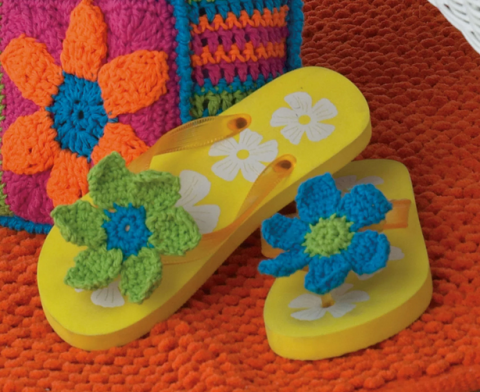 crochet flower for flip flops