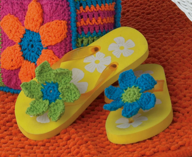 crochet flower for flip flops