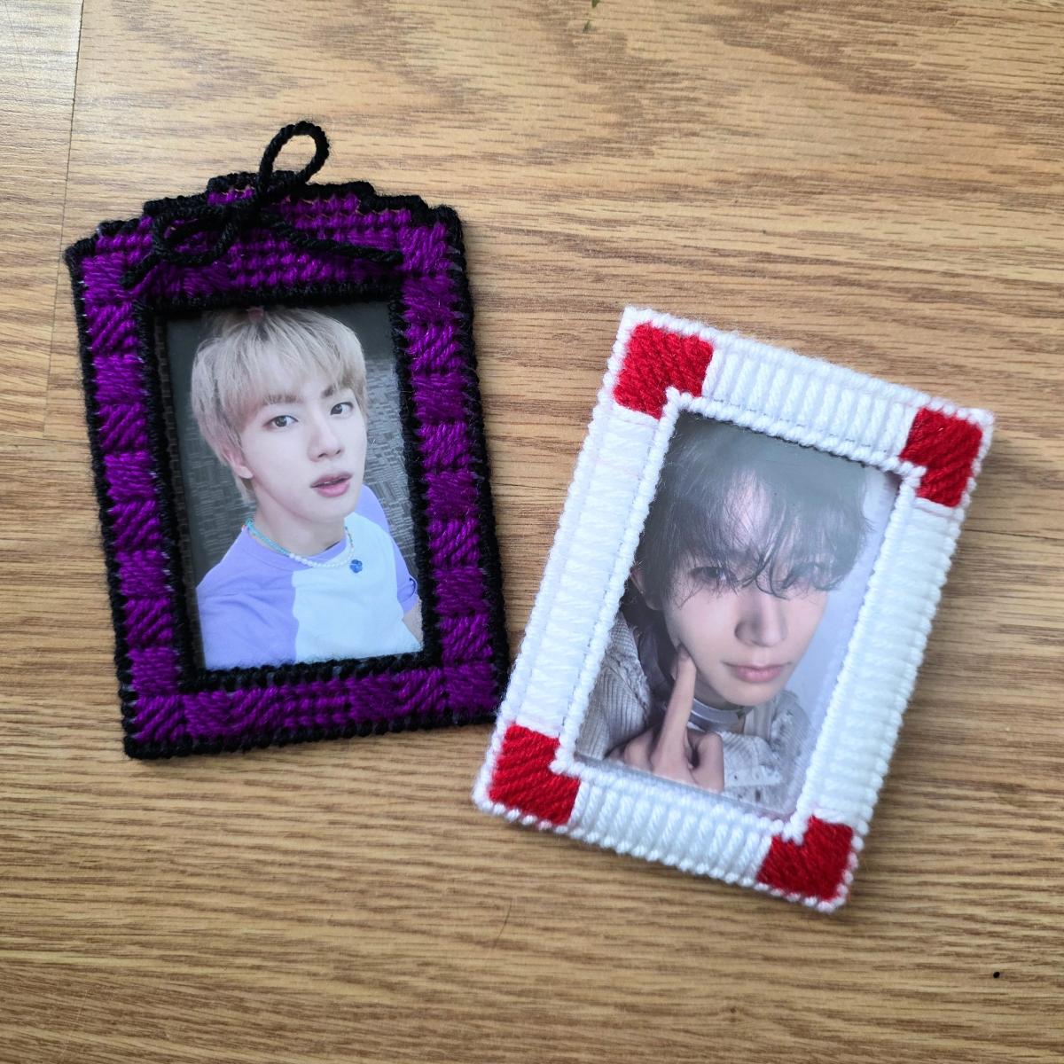 Plastic canvas photocard holders